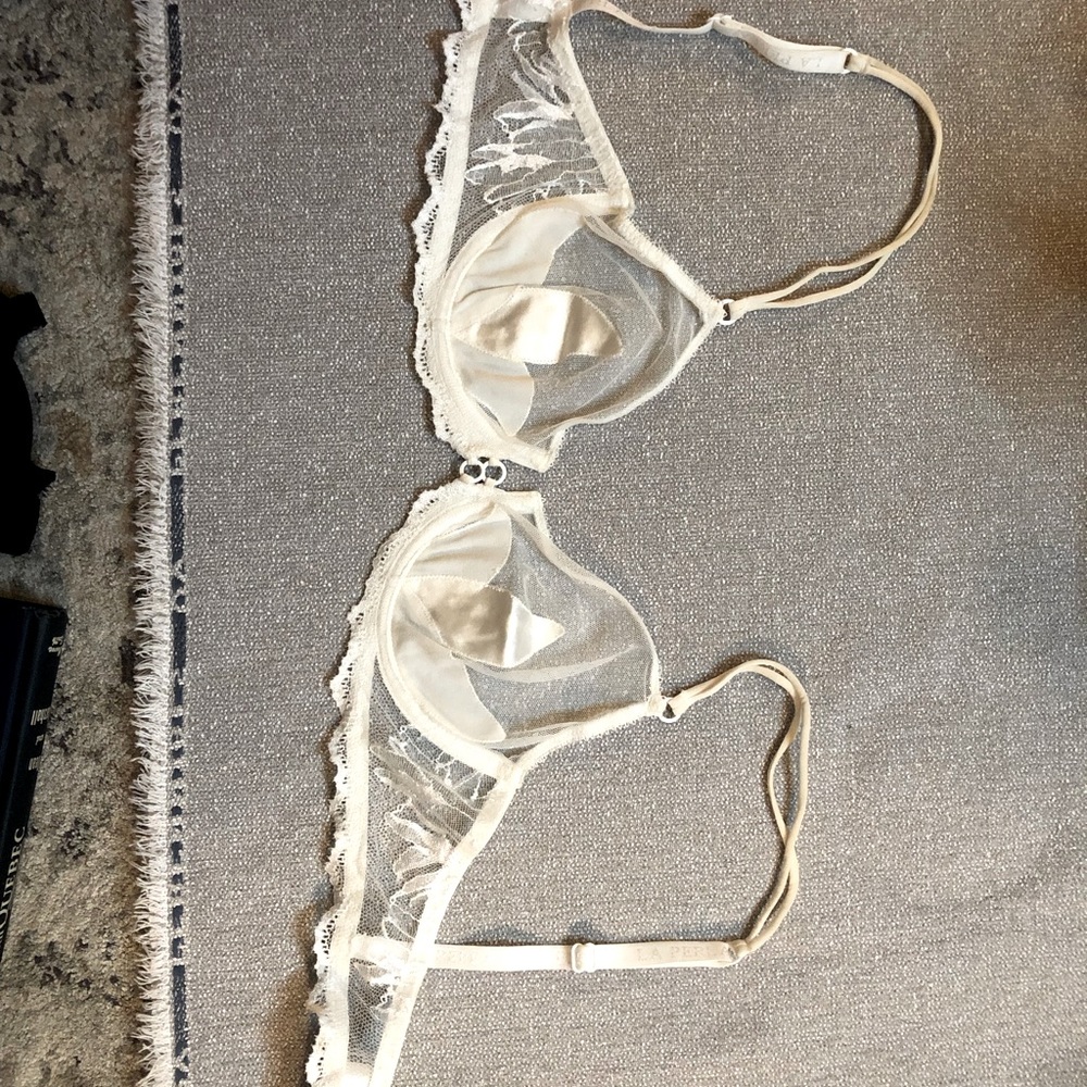 34/c la perla white lace embroidered underwire bra